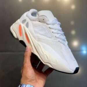 Adidas Yeezy 700 Hombre Réplica AAA