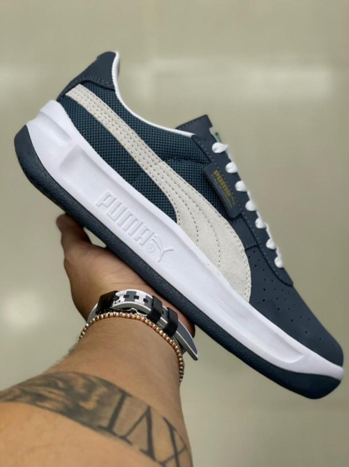 Hotel Kalinga Zapatillas Adidas Clasicas Tenis Adidas Tenis Puma - Main Image