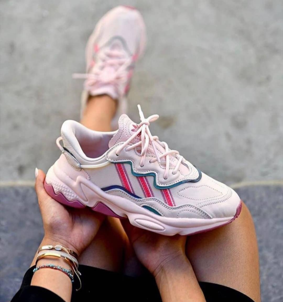 adidas ozweego triple a