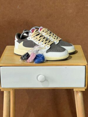Nike SB Dunk Travis Scott Hombre Réplica AAA