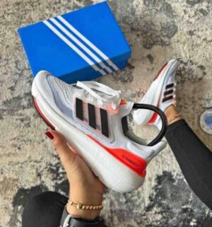 Adidas Ultraboost Light Mujer Réplica AAA